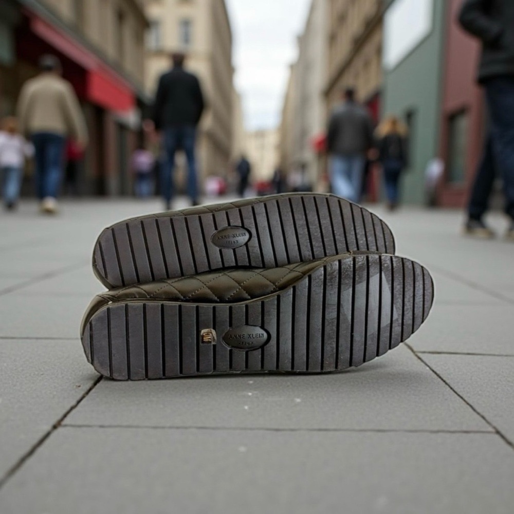 Gianna Black Quilted Leather Ballet Flats - Picture 7 of 7